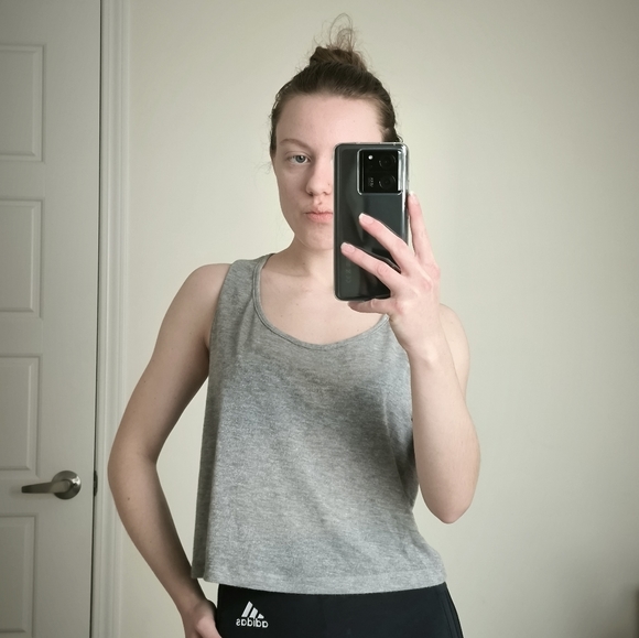 Toi & Moi Metallic Crop Top - Picture 2 of 6